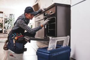 Oven repair service in Ottawa by Honest Guys Appliance Repair