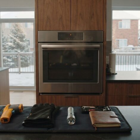 Self-Cleaning Oven Problems in Barrhaven: Causes, Safe Checks, and Repair Options